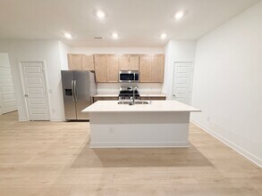 890 Norfolk Ln in Greenwood, IN - Building Photo - Building Photo