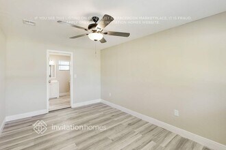 7111 Dellwood Dr in Tampa, FL - Building Photo - Building Photo