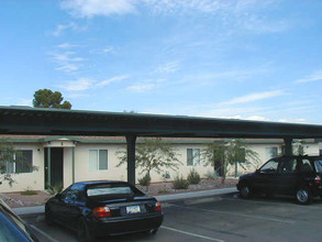 1204 N Winstel Blvd in Tucson, AZ - Building Photo - Building Photo