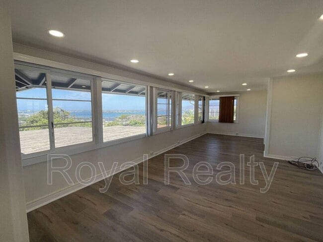 property at 99-101 Kihewa Pl