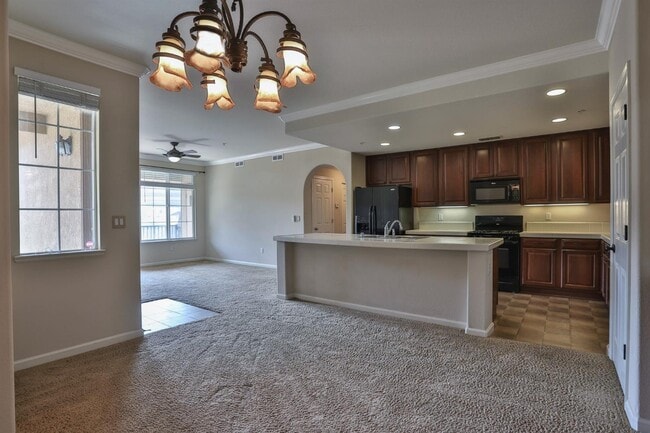 6511 Hearthstone Cir in Rocklin, CA - Building Photo - Building Photo