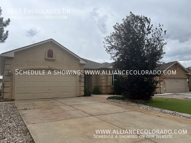 9863 Everglades Dr in Peyton, CO - Building Photo - Building Photo