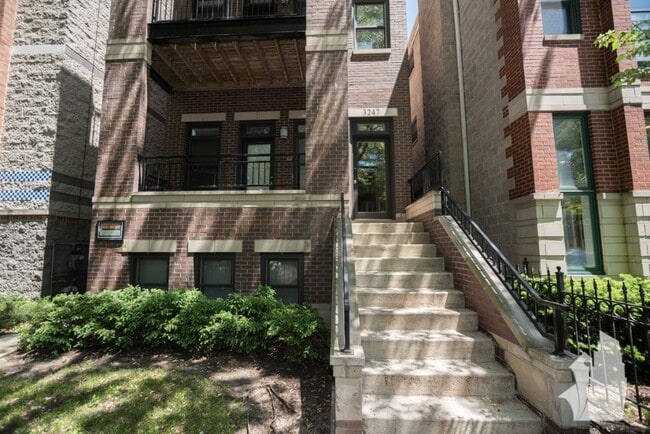 3247 N Seminary Ave, Unit 1
