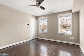 2215 40th St NW in Washington, DC - Building Photo - Building Photo