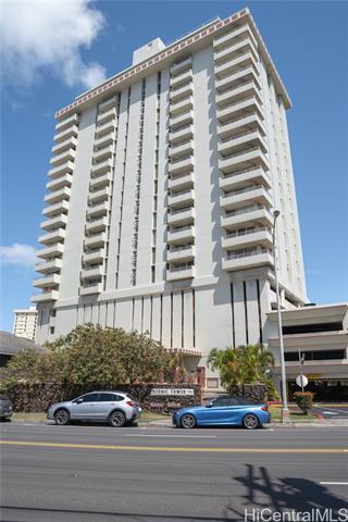 796 Isenberg St in Honolulu, HI - Building Photo
