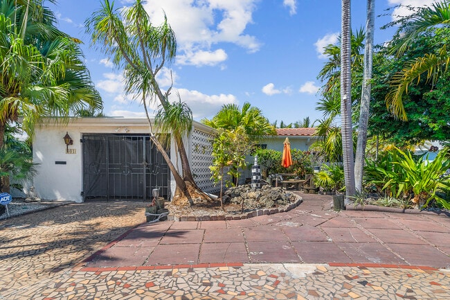 901 Guava Isle in Fort Lauderdale, FL - Building Photo - Building Photo