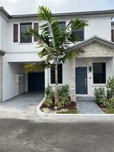 2831 SW 16th Terrace in Fort Lauderdale, FL - Building Photo - Building Photo