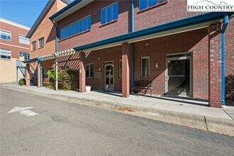 610 State Farm Rd in Boone, NC - Building Photo - Building Photo