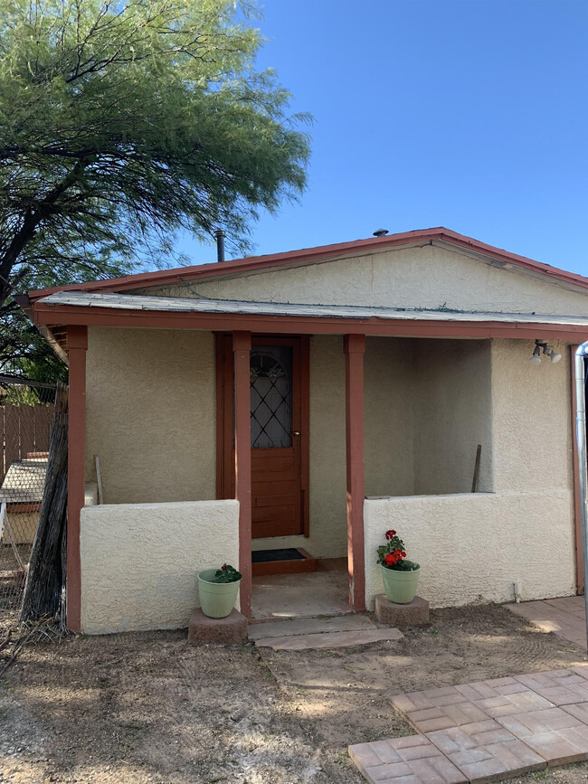 property at 3025 N Richey Blvd