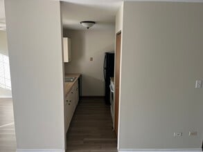 660 Oriole Ct, Unit 1A in Grayslake, IL - Building Photo - Building Photo