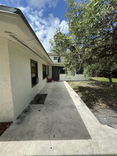 626 NW 10th Ter in Fort Lauderdale, FL - Building Photo - Building Photo