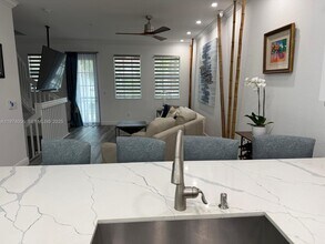 2863 SW 120th Terrace in Miramar, FL - Building Photo - Building Photo