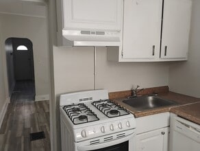 2546 E Dauphin St in Philadelphia, PA - Building Photo - Building Photo