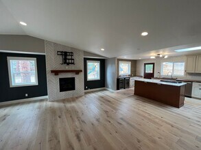 61151 Parrell Rd in Bend, OR - Building Photo - Building Photo