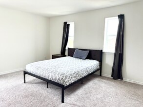 3620 Silver Set in San Antonio, TX - Building Photo - Building Photo