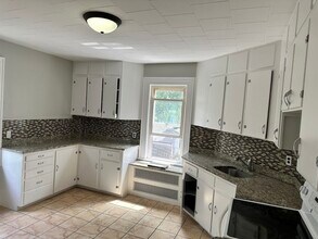 148 George St in Medford, MA - Foto de edificio - Building Photo