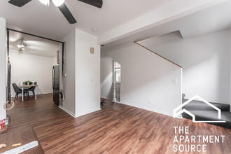 2616 N Marshfield Ave in Chicago, IL - Building Photo - Building Photo