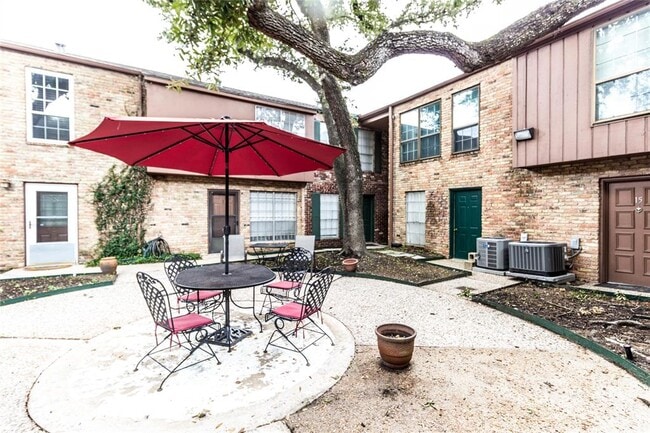 property at 1205 Autrey St