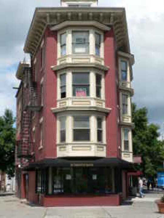 40 Central Ave in Albany, NY - Building Photo