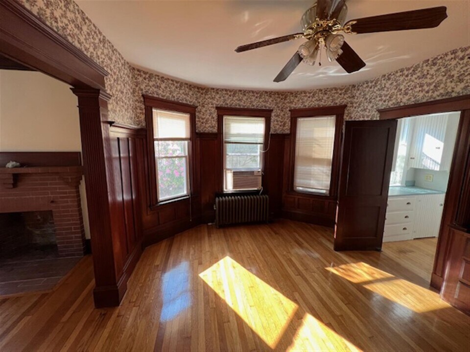 78 Powder House Blvd, Unit 3 in Somerville, MA - Building Photo