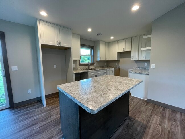 101 Nelson Dr in Elmwood, WI - Building Photo - Building Photo
