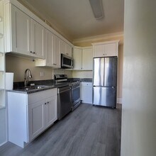 10 S Cottenet St in Irvington, NY - Building Photo - Building Photo