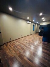 1 Caroline Ave, Unit Unit 1 in St. Clair, PA - Foto de edificio - Building Photo