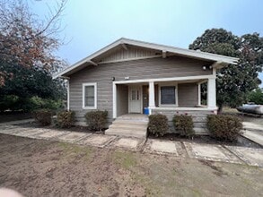 19076 E Central Ave in Sanger, CA - Building Photo - Building Photo