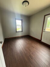1601 W 11th St in Waterloo, IA - Building Photo - Building Photo