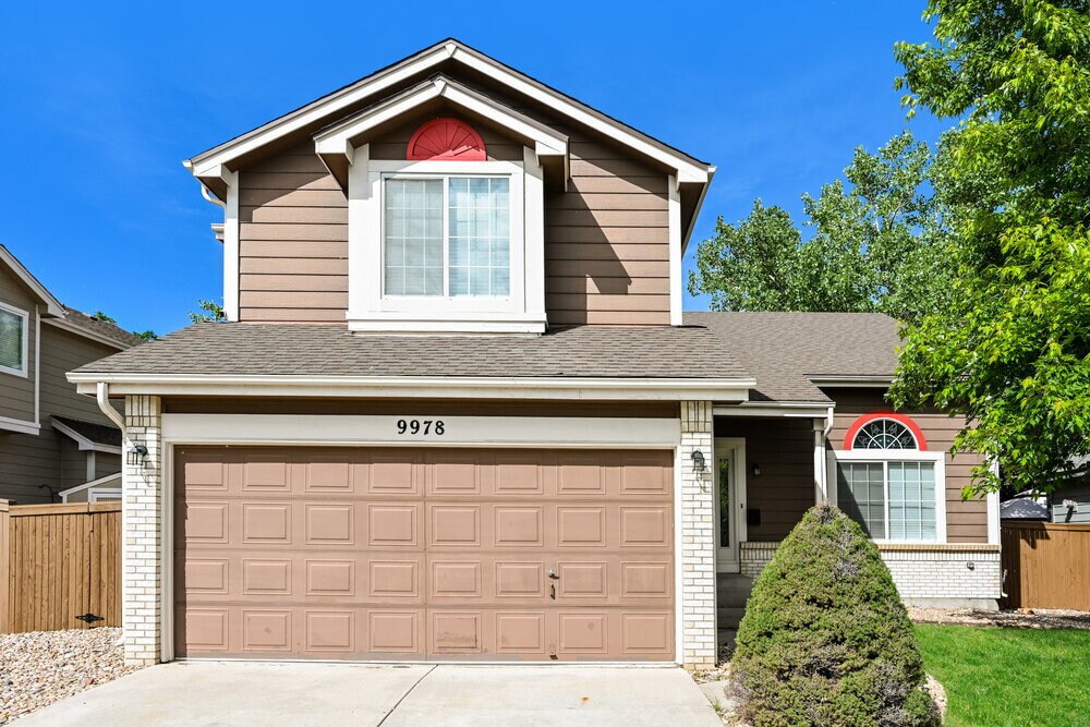 9978 Deer Creek Ln in Highlands Ranch, CO - Foto de edificio