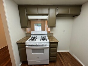 1218 Long Beach Blvd in Long Beach, CA - Building Photo - Building Photo