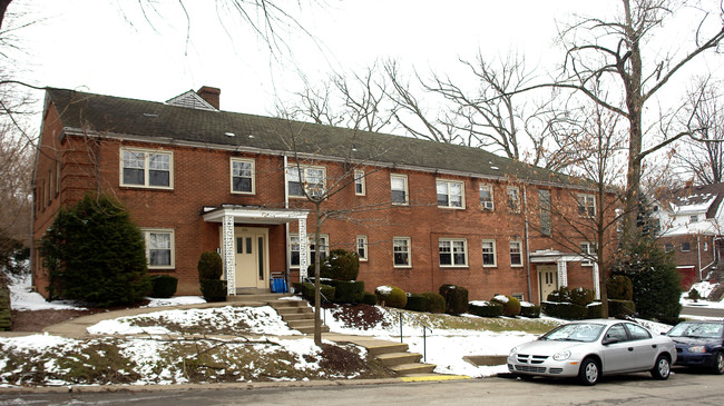 MARLEE MANOR in Oakmont, PA - Building Photo - Building Photo