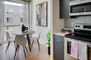 14 Barrows St, Unit A4 in Boston, MA - Building Photo