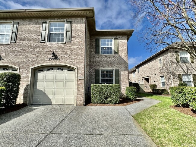 property at 1115 Vintage Ct