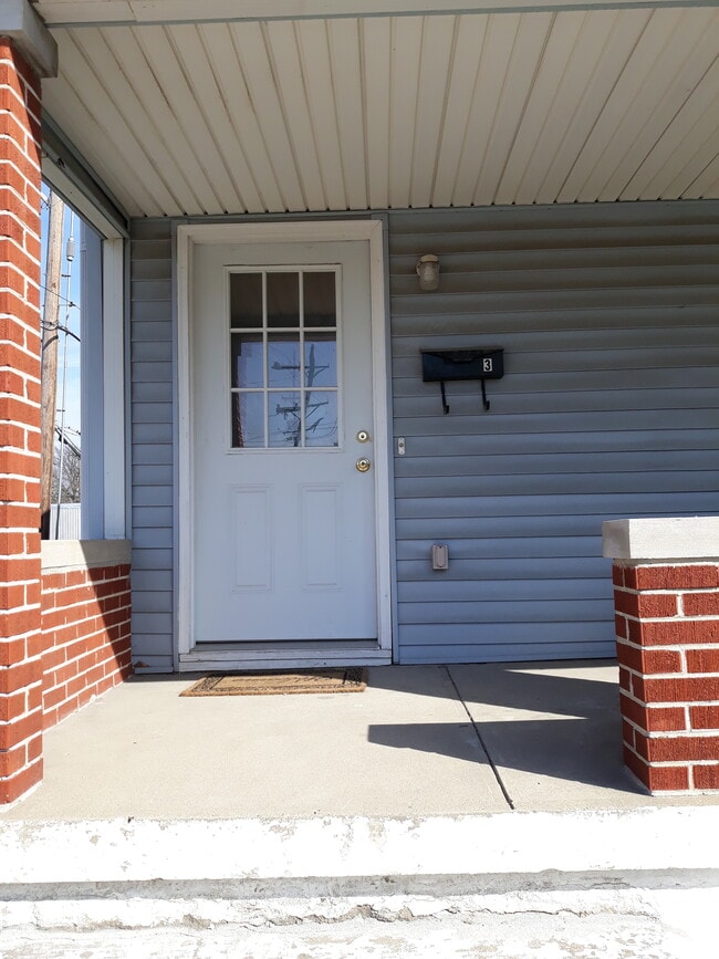 2401 S Center St, Unit #3