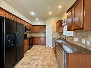 1915 Sand Creek Rd in Cedar Park, TX - Building Photo - Building Photo