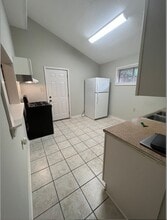 209 Geneva St in Metairie, LA - Foto de edificio - Building Photo