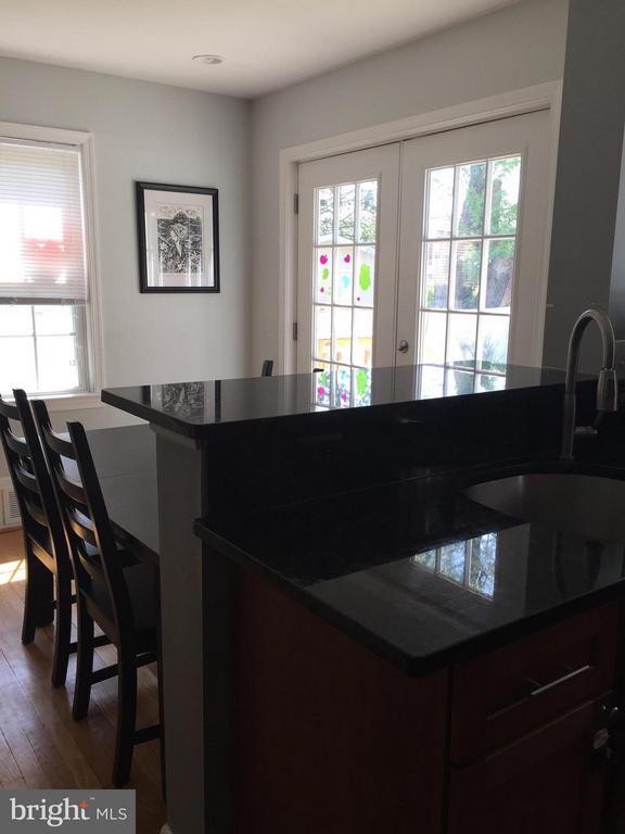property at 5928 Williamsburg Rd