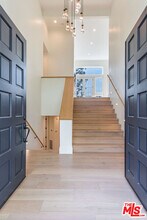 11714 Folkstone Ln in Los Angeles, CA - Building Photo - Building Photo