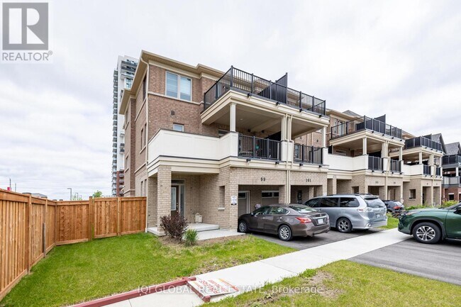 99 Air Dancer Cres in Oshawa, ON - Building Photo - Building Photo