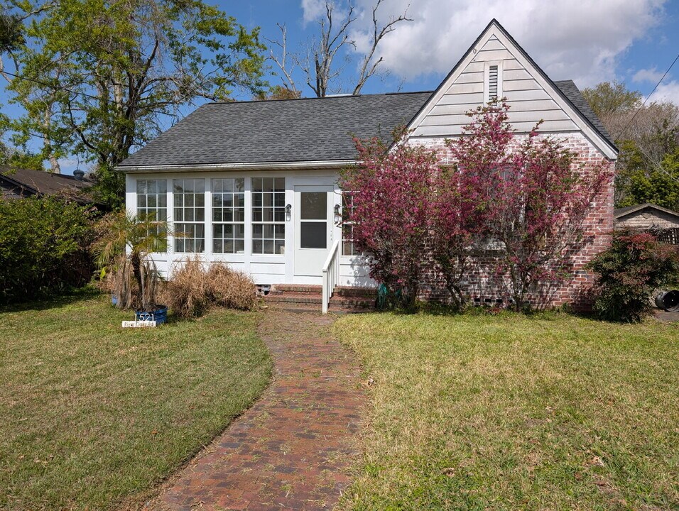 1521 River Oaks Rd in Jacksonville, FL - Building Photo