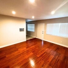 2235 1/2 Grand Avenue in San Diego, CA - Foto de edificio - Building Photo
