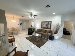 7941 Laina Ln in Boynton Beach, FL - Building Photo - Building Photo