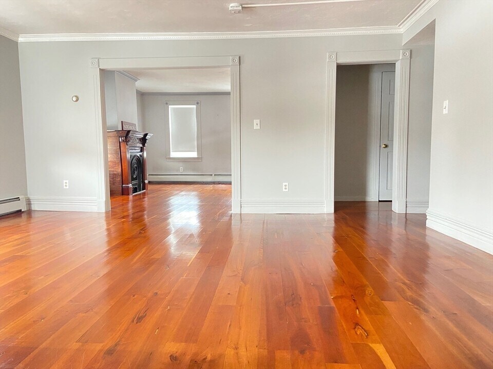 24 Main St, Unit A in Northborough, MA - Building Photo