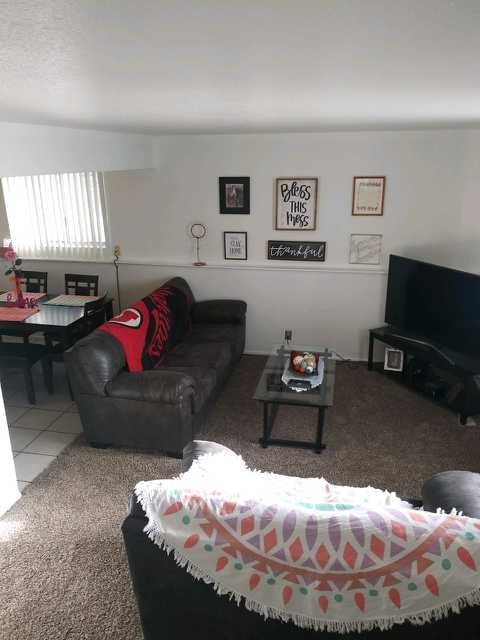 319 N 100 E in Tooele, UT - Building Photo