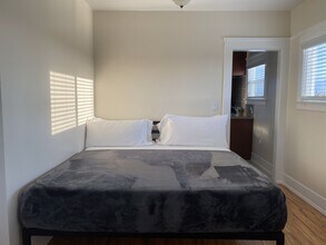 2919 Ivy St, Unit 3 in San Diego, CA - Building Photo - Building Photo