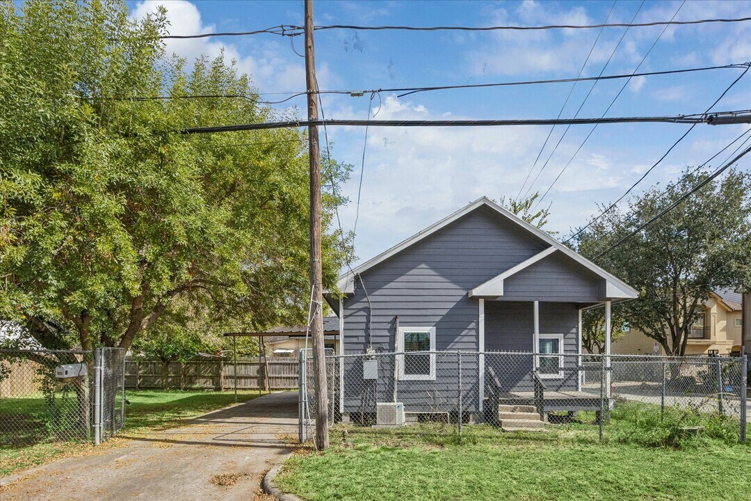 502 Gregg St in Houston, TX - Building Photo