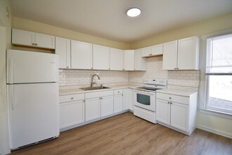 518 Benton Ave in Excelsior Springs, MO - Building Photo - Building Photo