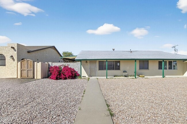 1113 N Coolidge Ave in Casa Grande, AZ - Foto de edificio - Building Photo