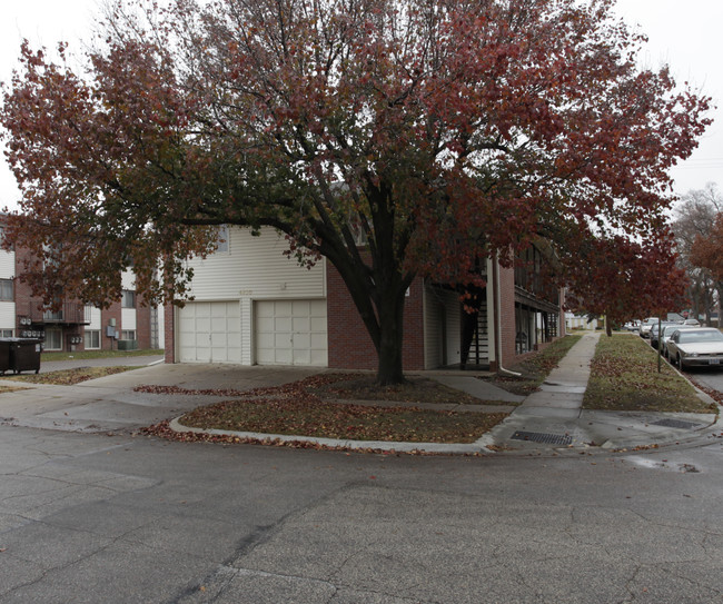 4850 Garland St in Lincoln, NE - Building Photo - Building Photo